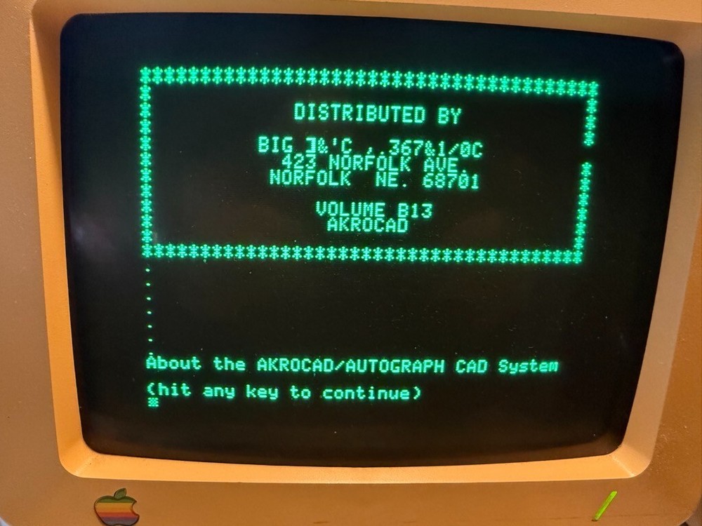 BIG RED COMPUTER CLUB - 30 disks - some work, some don't - Apple Software