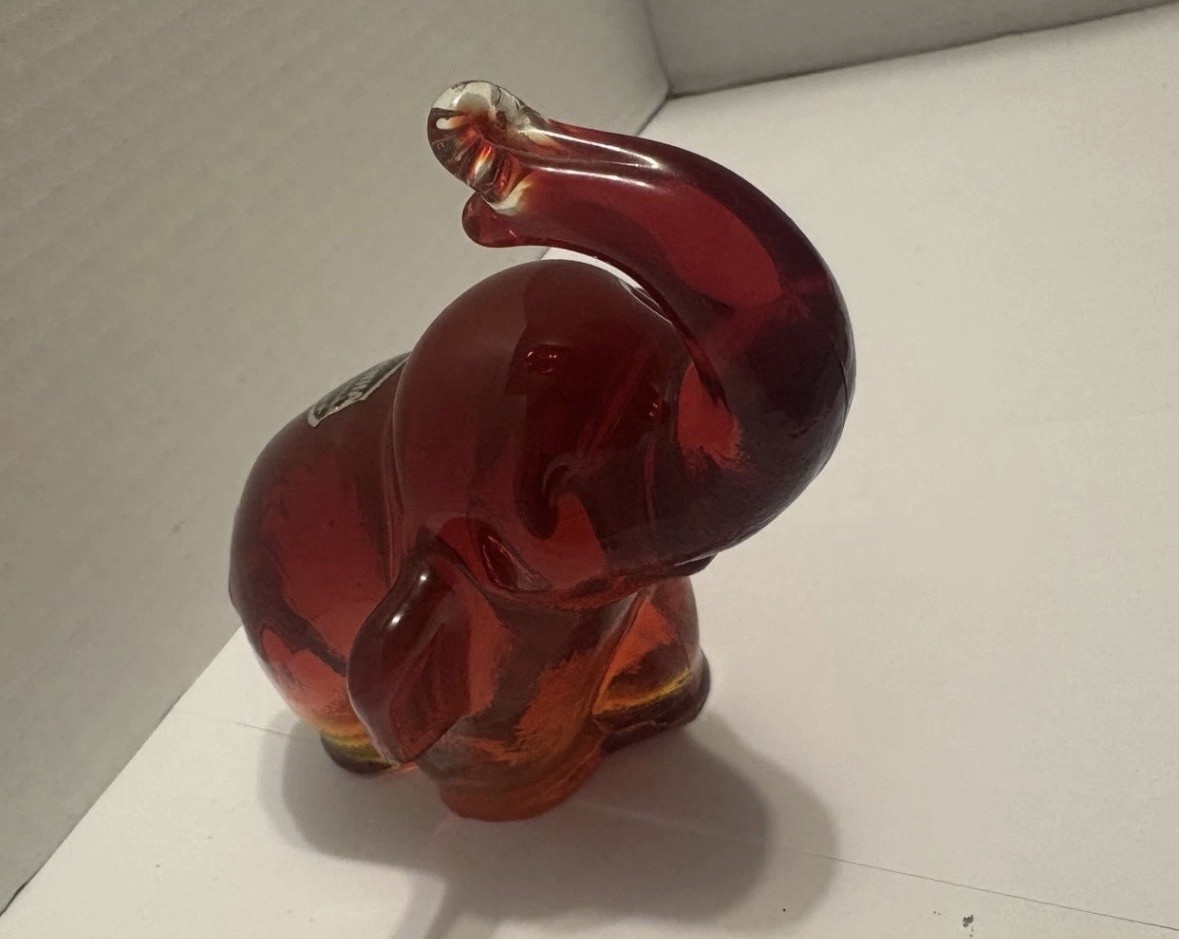 Vintage MCM KANAWHA Red Art Glass ELEPHANT Trunk Up 4" tall
