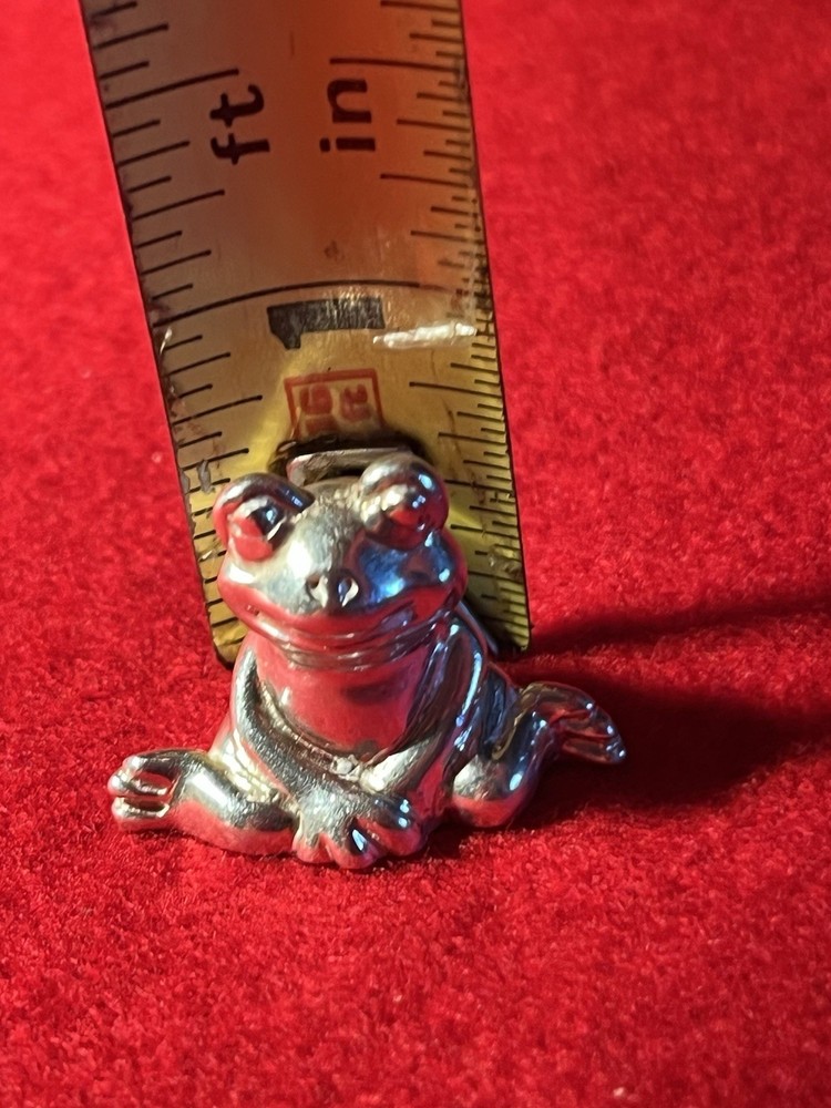 silver miniature sitting frog