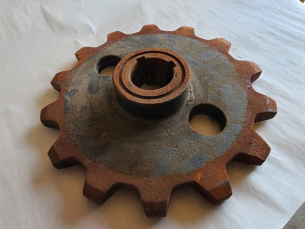 FOX 14T Sprocket 2-1/4" Bore