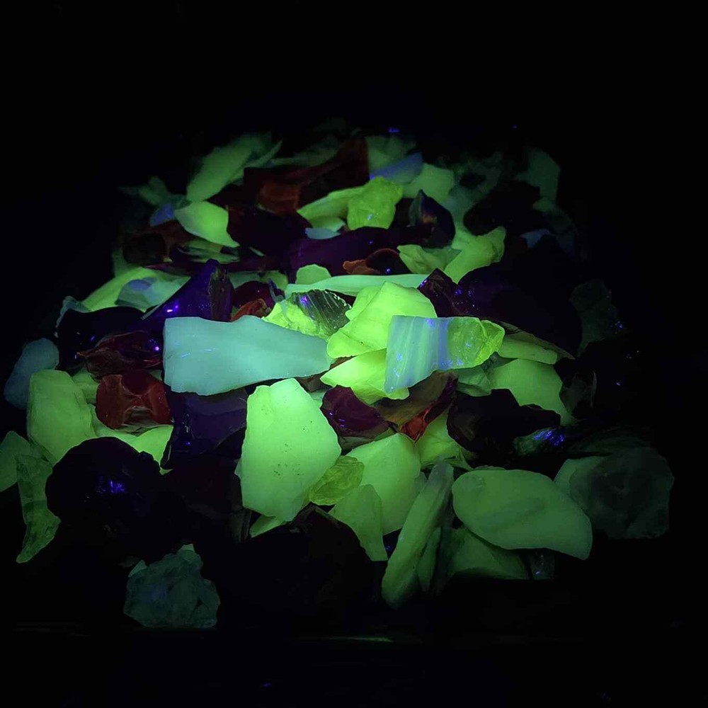 Ruby and Glowing Slag Glass Cullet Assortment approx 5 oz total