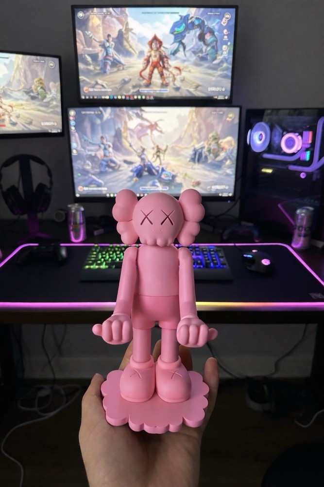Kaws Figure Controller Holder - Fits PS5 and XBOX Controllers (Pink)