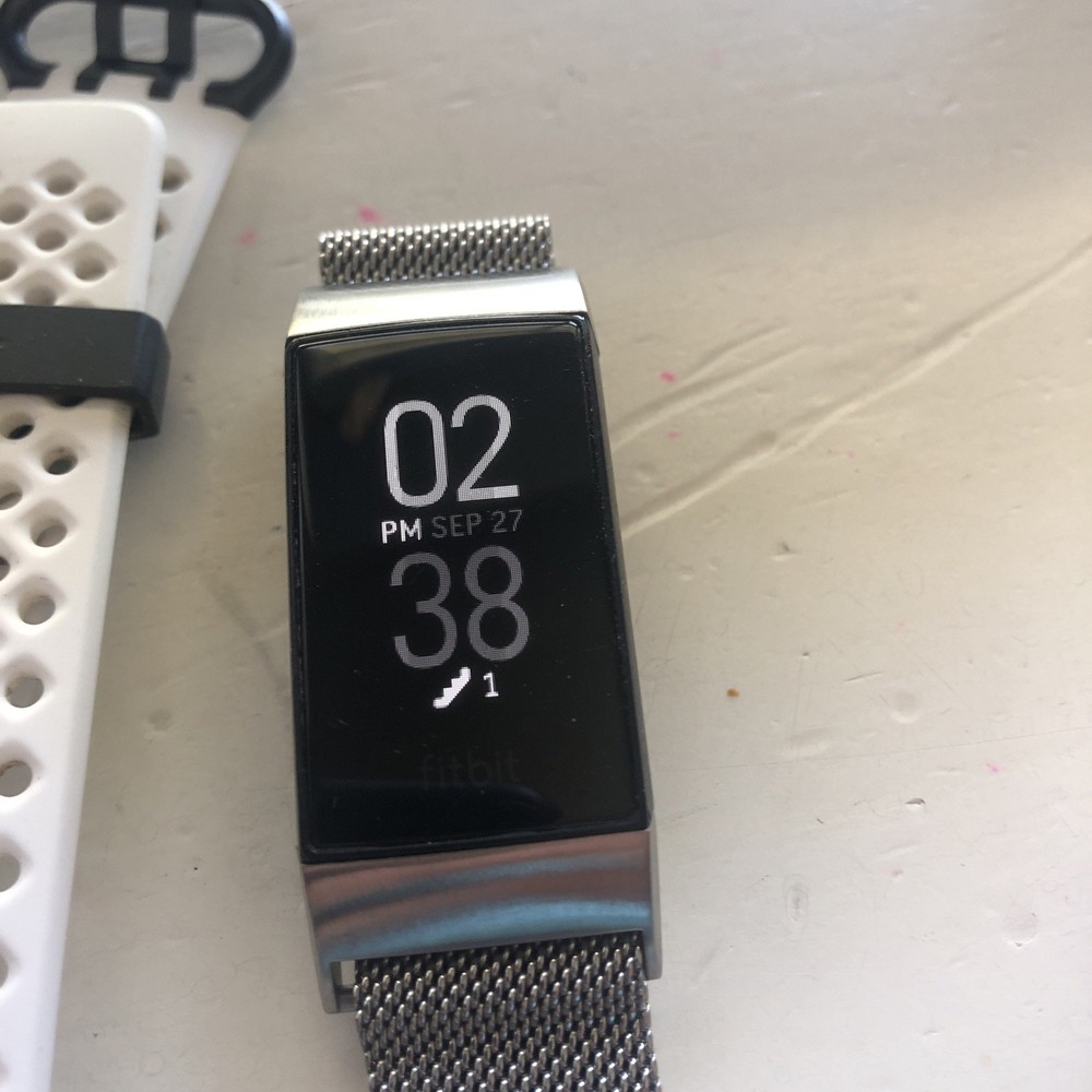 Fitbit Charge 4