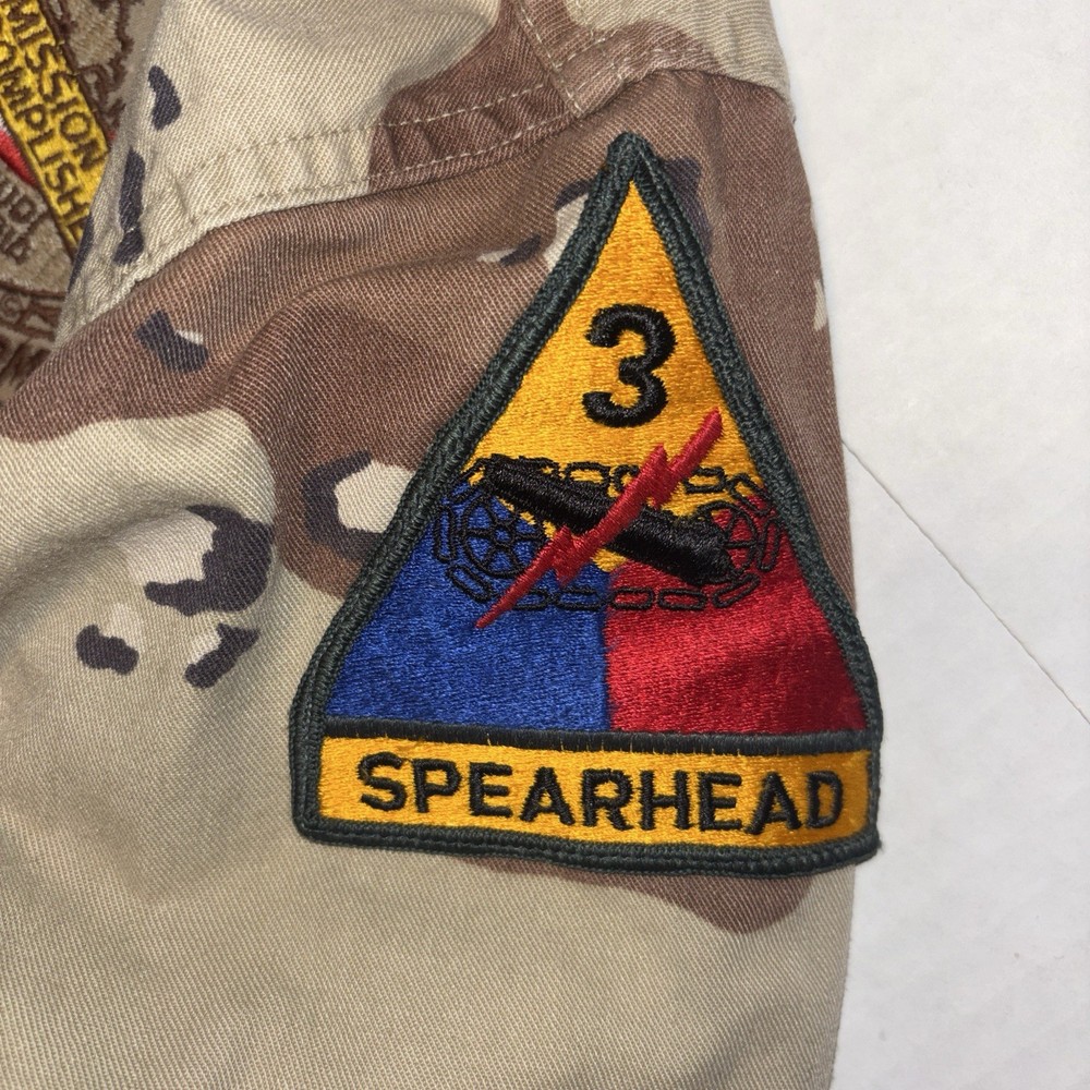 US Army Desert Storm Camouflage Jacket Medium Spearhead Patch
