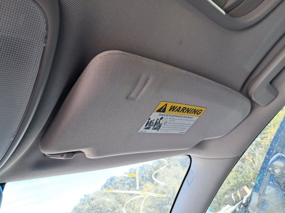 S60 2018 Glove Box 4843758