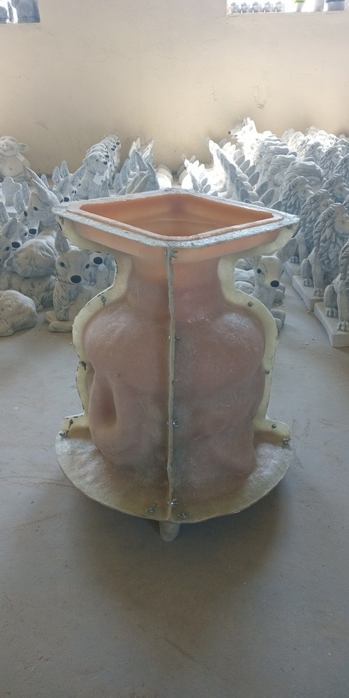 Polyurethane flexible mold with a plastic frame"Rose pot"