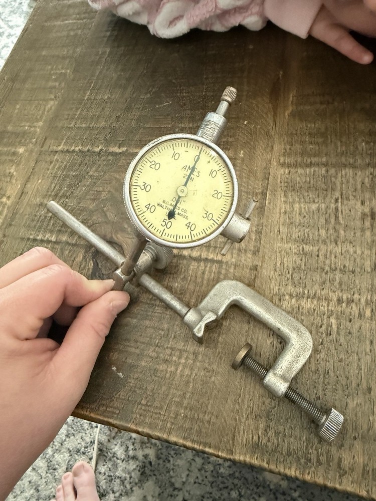 AMES 22N DIAL INDICATOR .001 TEST GAUGE - USED.