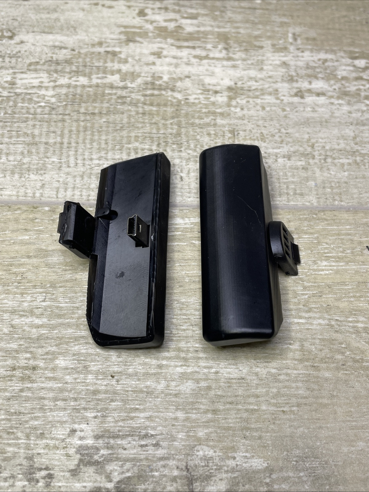 Replacement Clips For Sony PS3 Controller Charging Station [2 Clips Only] V2