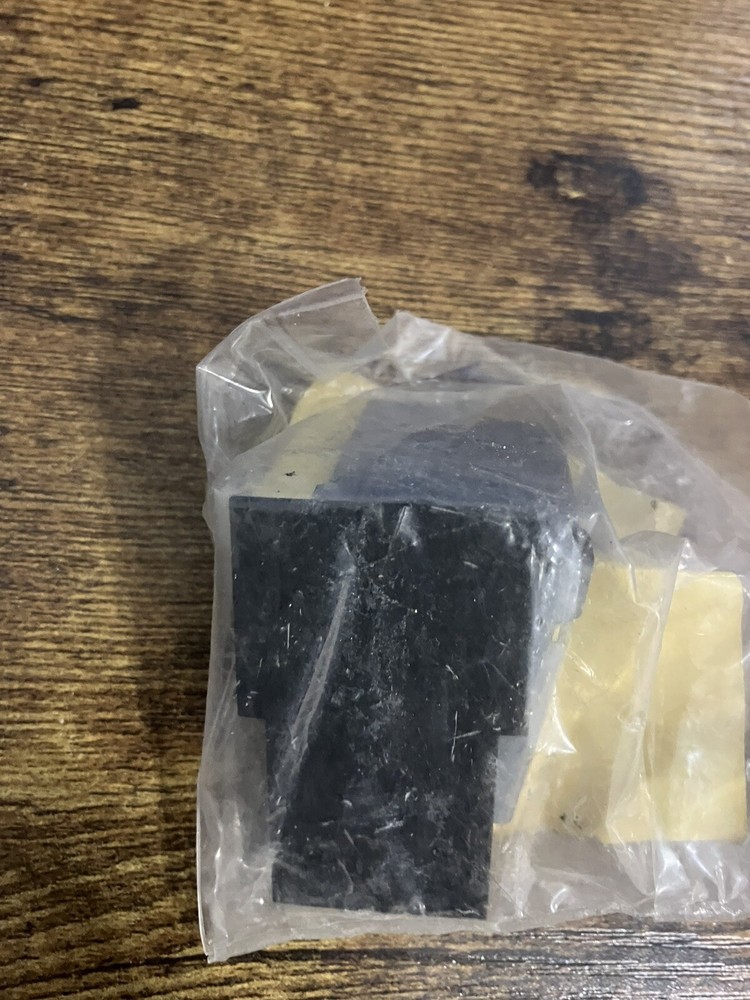 Wiremold 2017TC Internal Corner Coupling Fitting