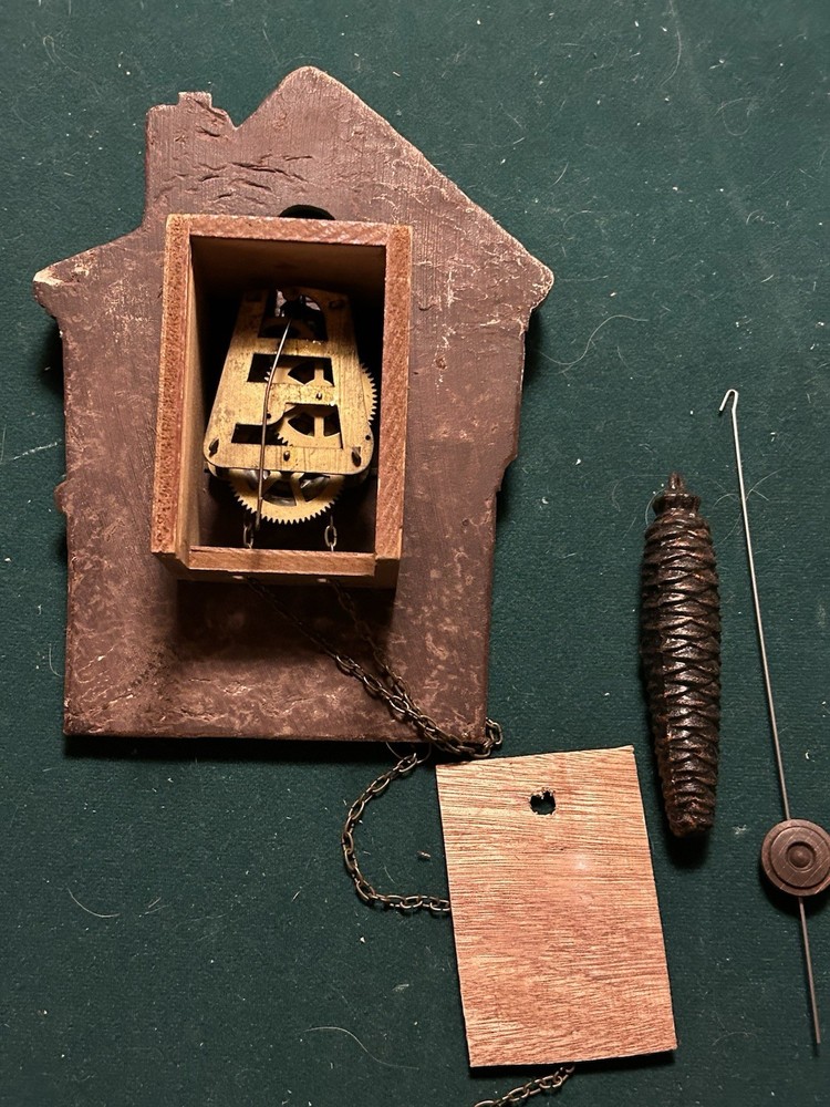 VINTAGE GERMAN MOVING BLUE BIRD CUCKOO CLOCK -RUNS
