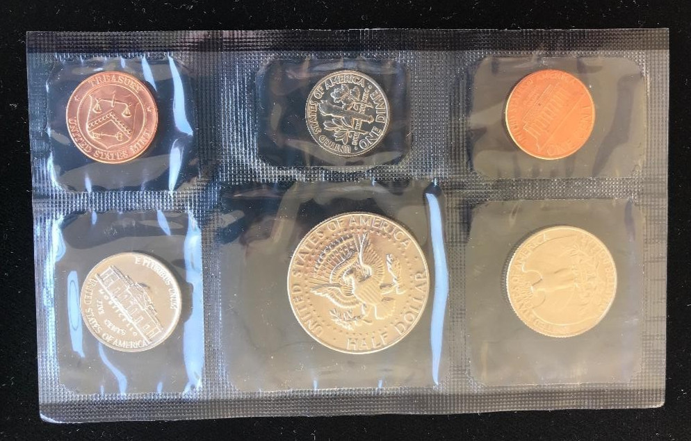 THREE 1984 UNCIRCULATED P & D MINT SETS ~ FIVE-COIN SETS EACH MINT ~US MINT PACK