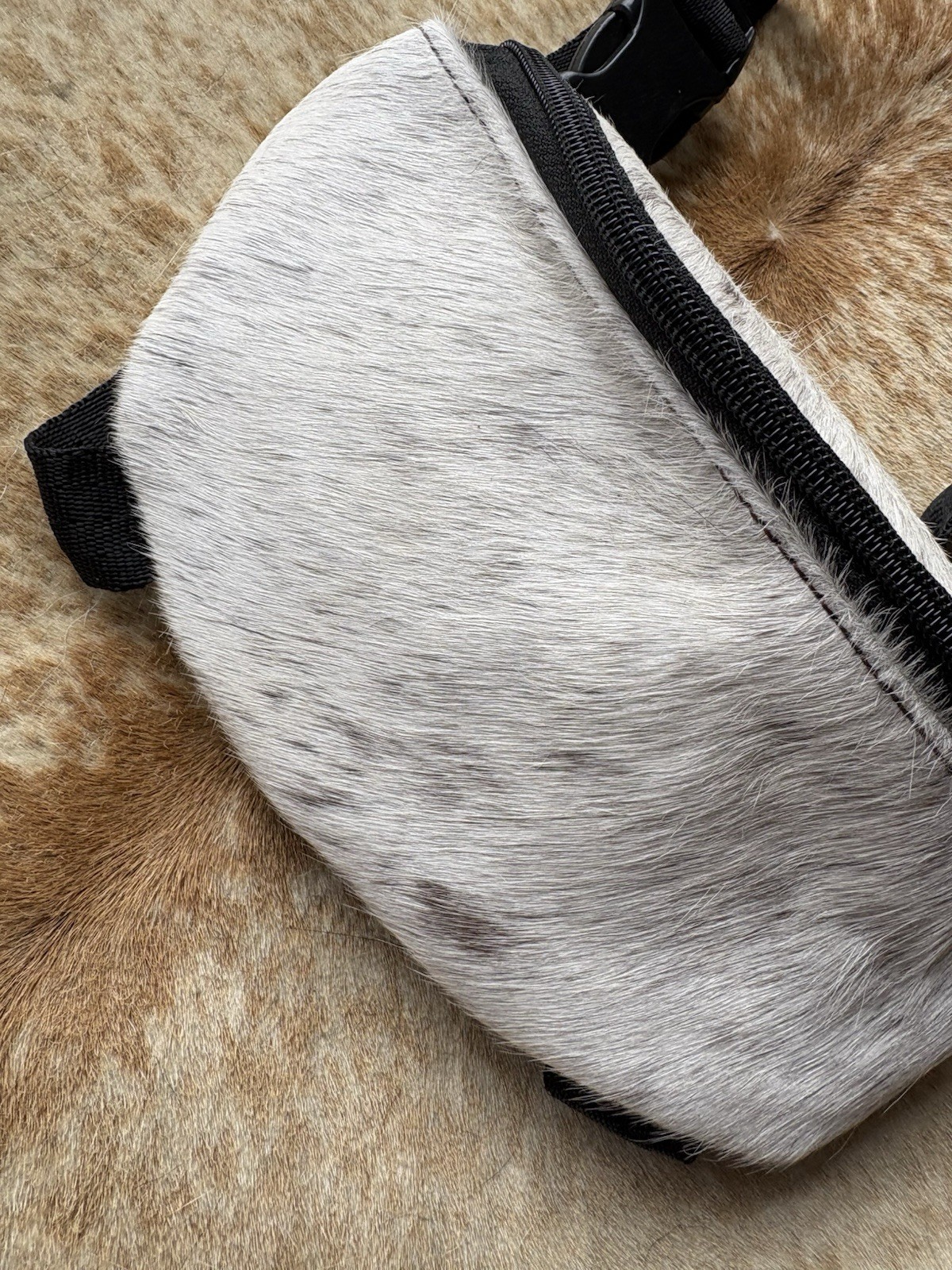 Western Genuine Hair On Cowhide Western Saddle Pouch Trail Riding Tack