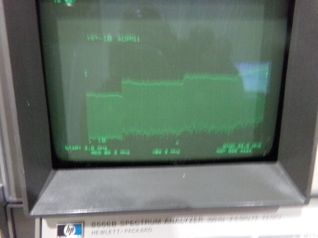 HP 8566B Spectrum Analyzer Display Read w/ 85662A Display Analyzer.
