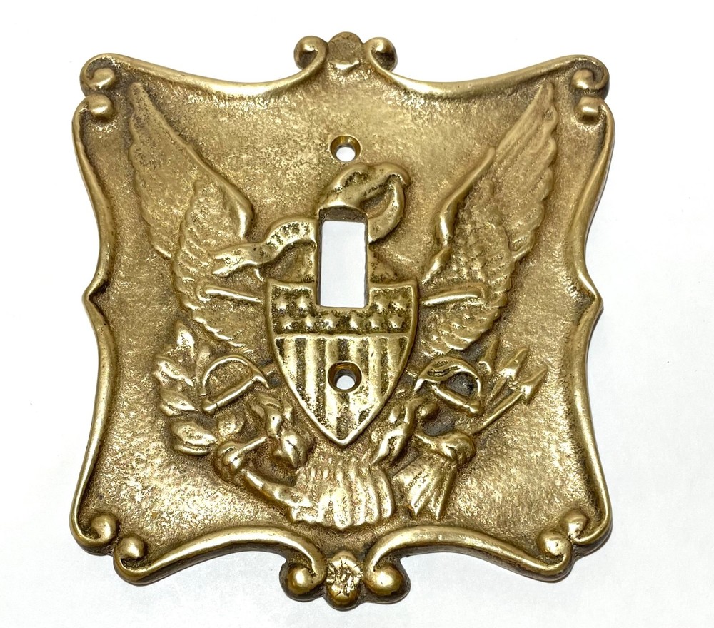 VINTAGE 1960’s SOLID BRASS Eagle Motif Single Light Switch Cover! RARE!