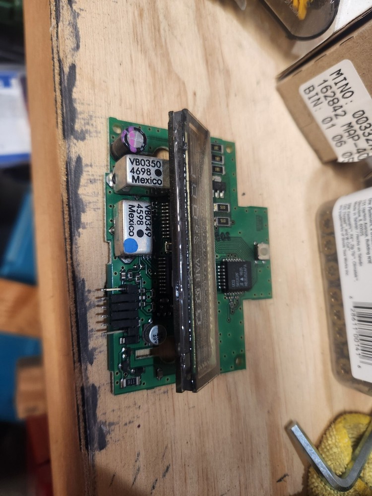 Ford  Explorer Sport Trac Overhead Compass/Temperature Module. 2001 - 2005