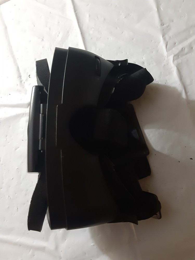 HOMiDO Virtual Reality VR Headset Adjustable Smartphone Compatible, untested
