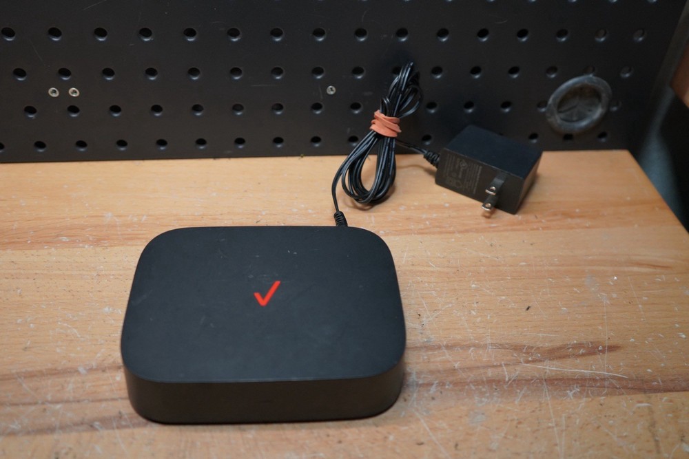 (i) Verizon Stream TV - Black NO REMOTE