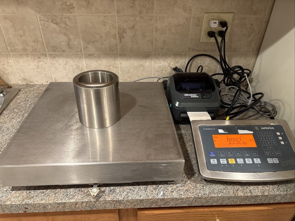 Sartorius CAPS1U-100EE-LU Scale, Combics 2  Display / In Rough Shape