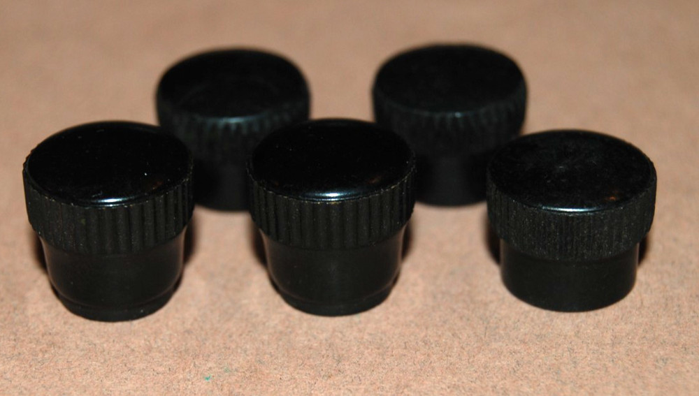 5 Vintage Small Black Radio / Electronic Equipment Screw-on Plastic Knobs