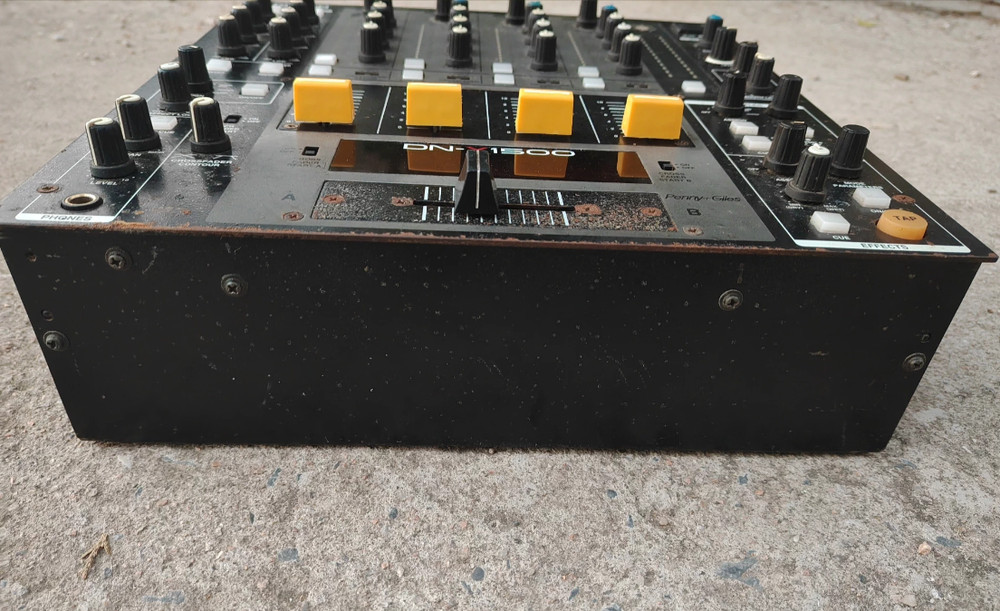 1pcs DENON DN-X1500 Mixing Console