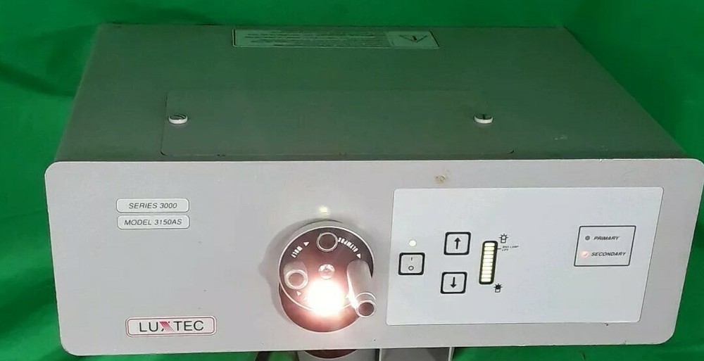 Luxtec Series 3000 Light Source Model 3150AS w/ Stand B3b