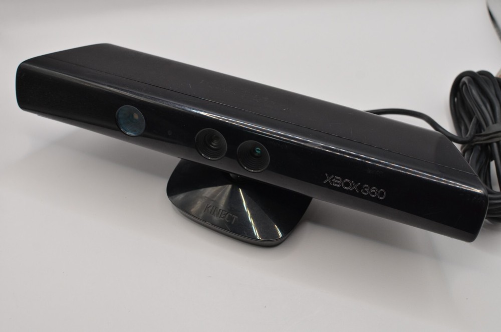 Microsoft Kinect Sensor for Xbox 360 *WORKS*