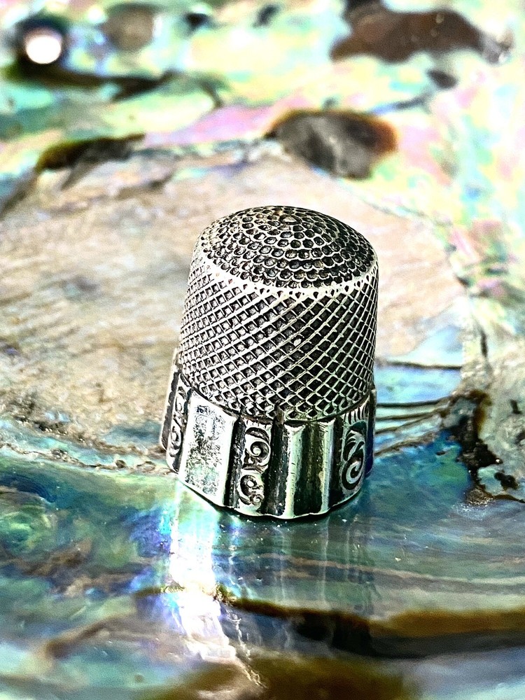 Antique Ketcham & McDougall MKD Sterling Silver Thimble 12