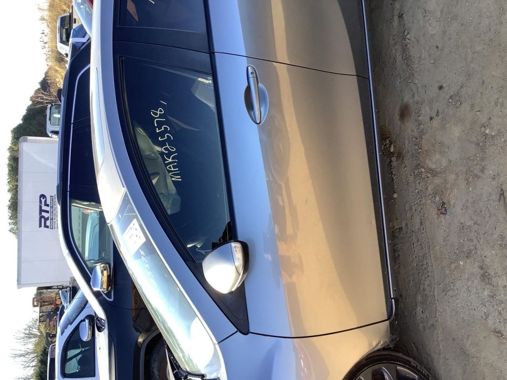 3 2010 Glove Box 4883126