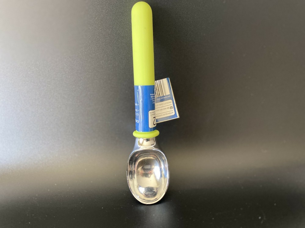CROFTON SOFT GRIP ICE CREAM SERVING SCOOP