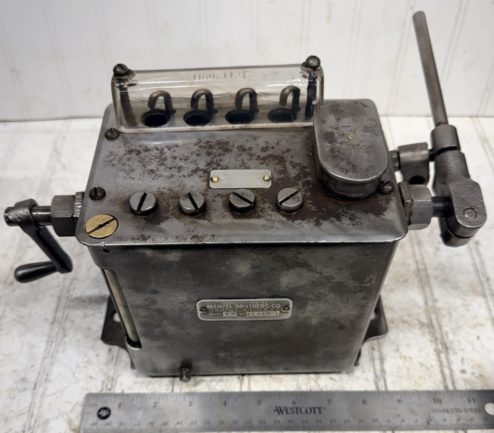 MANZEL Class XW Four Feed Mechanical Force Feed Lubricator Oiler No 4454RA