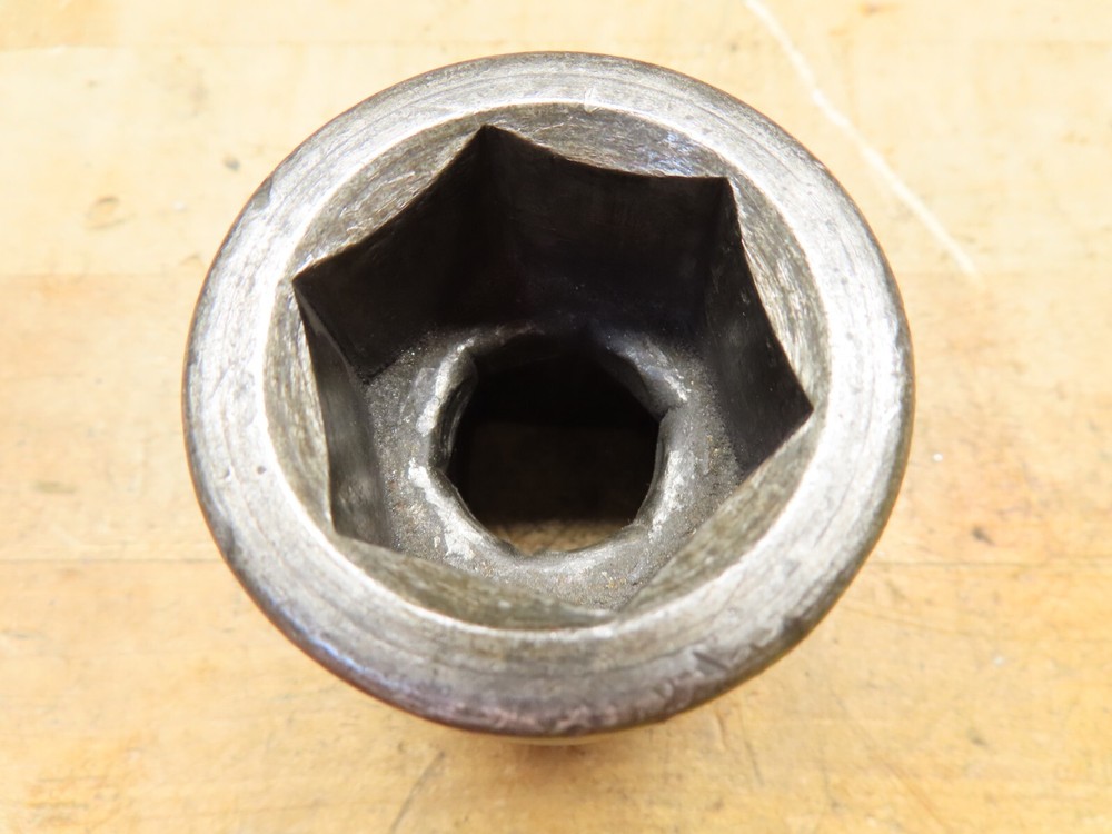 Armstrong 22-040A 1-1/4" standard 6-point impact socket 1" dr