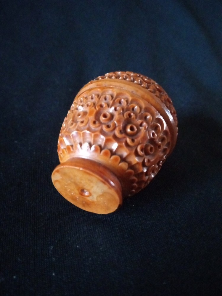 Victorian Hand Carved Coquilla Nut Egg Sewing Thimble Holder Case + Thimble