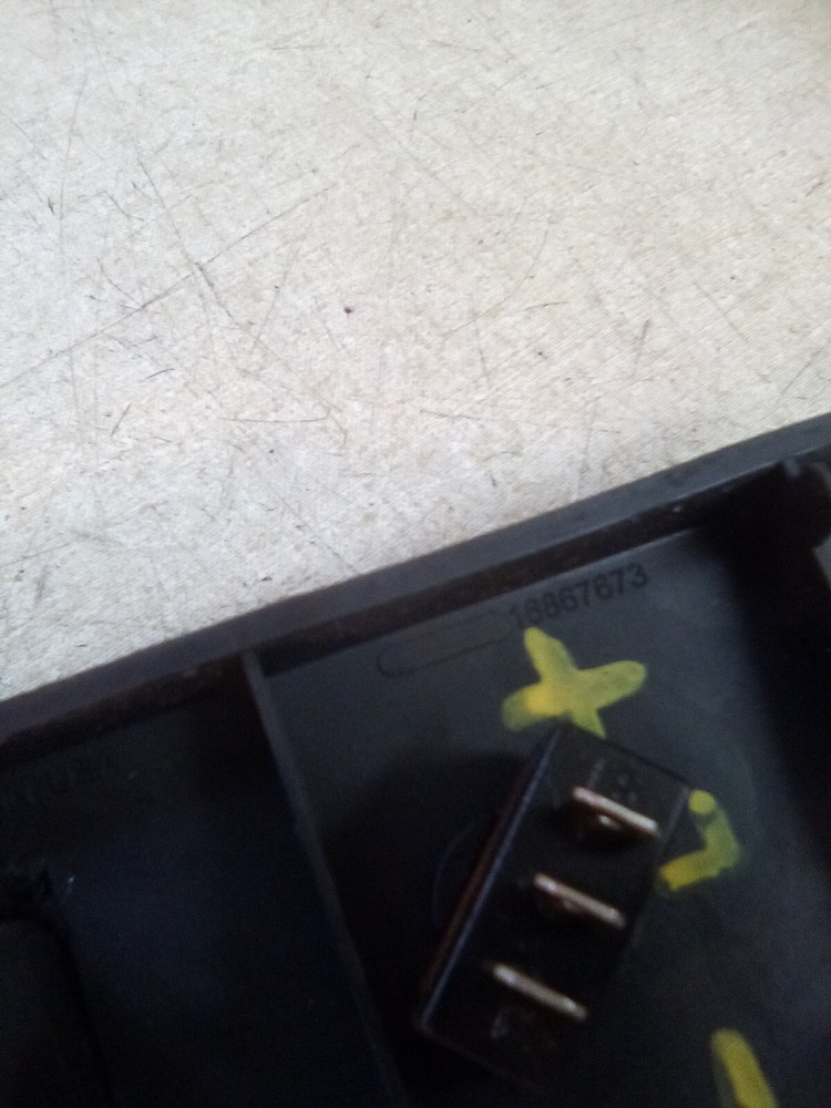 International 16867673 Switch/Dash Panel