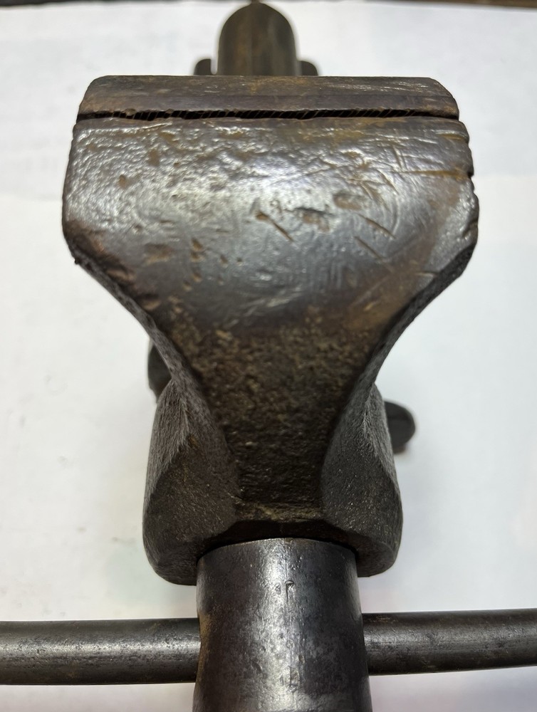 Vintage 3” Vise Flange Broke
