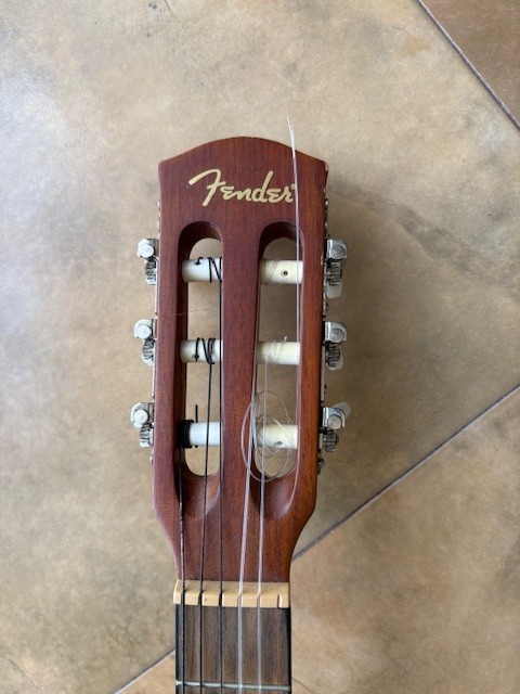 Fender MC‑1 3/4 Classical Guitar