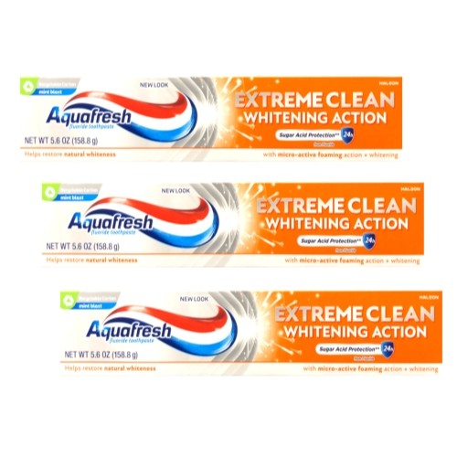 3 Pack - Aquafresh, Extreme Clean Toothpaste Whitening Action - 5.6oz Each