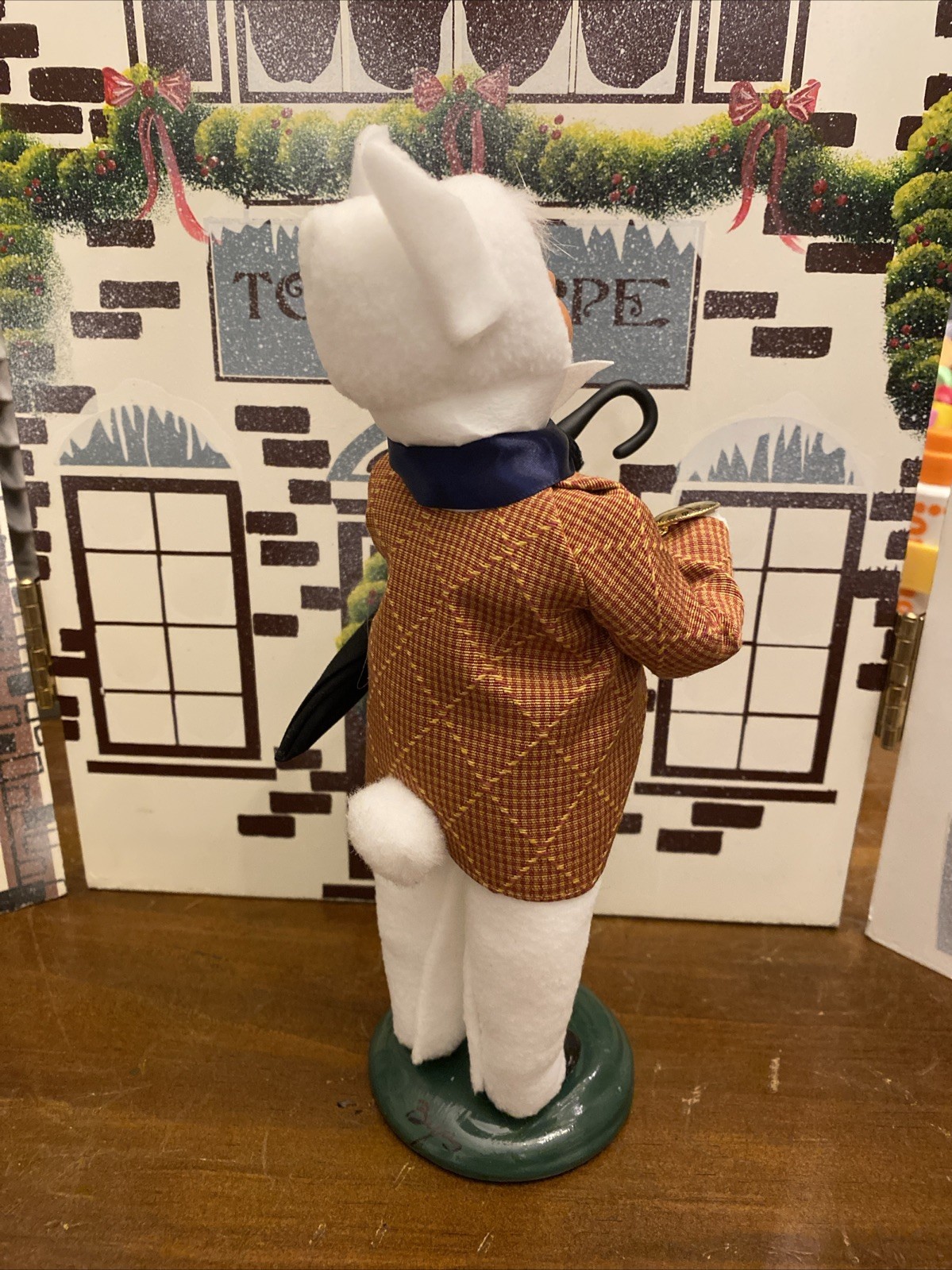BYERS CHOICE 2024 WONDERLAND RABBIT NEW SIGNED BY JOYCE BYERS