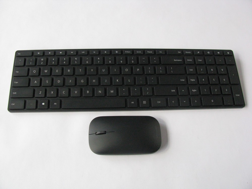Microsoft Designer Wireless Bluetooth Desktop Keyboard and Mouse Set 1679 & 1678