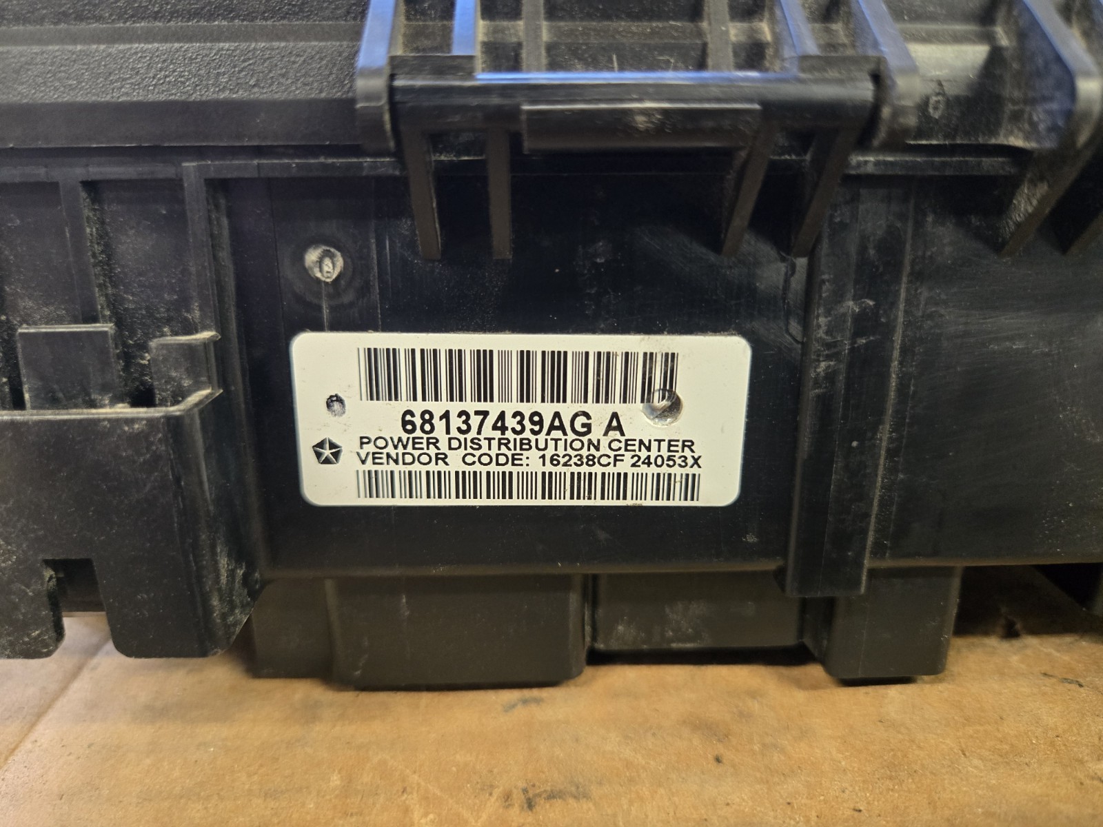 2014 Jeep Grand Cherokee TIPM Integrated Power Module Fuse Box 68137439AG