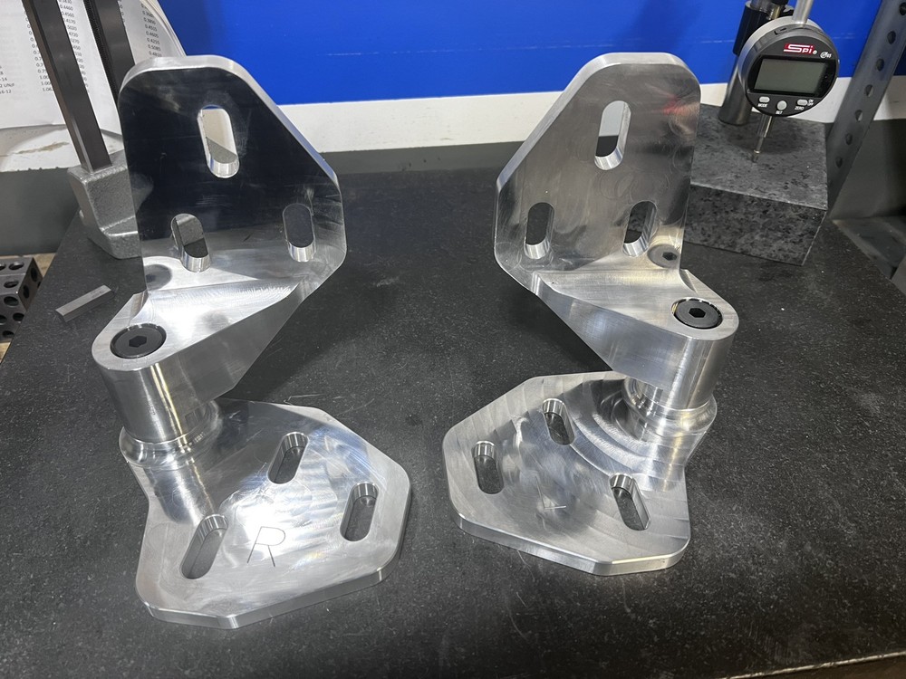 Ford Ltl 9000 Hood Hinge