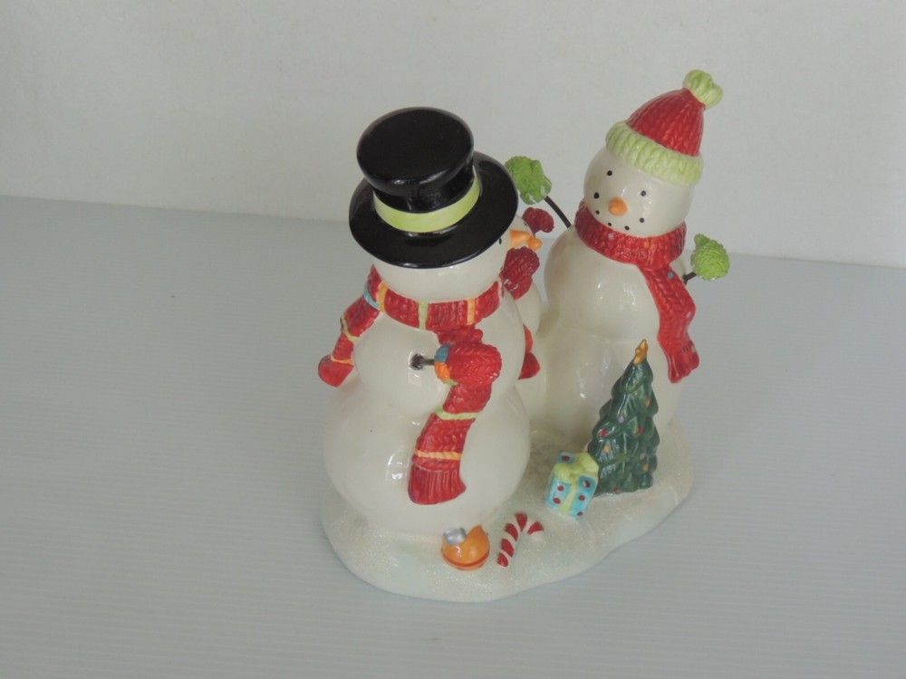 CHRISTMAS 3 PC MAMA - POP- CHILD. CERAMIC 8" X 8 "