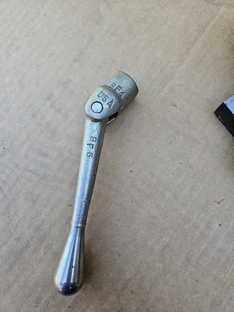 Kurt 4" ?? Vise Milling Machine Used