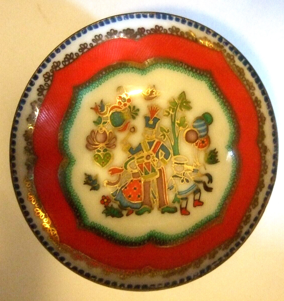 Austrian Enamel Bowl Soldier with Child