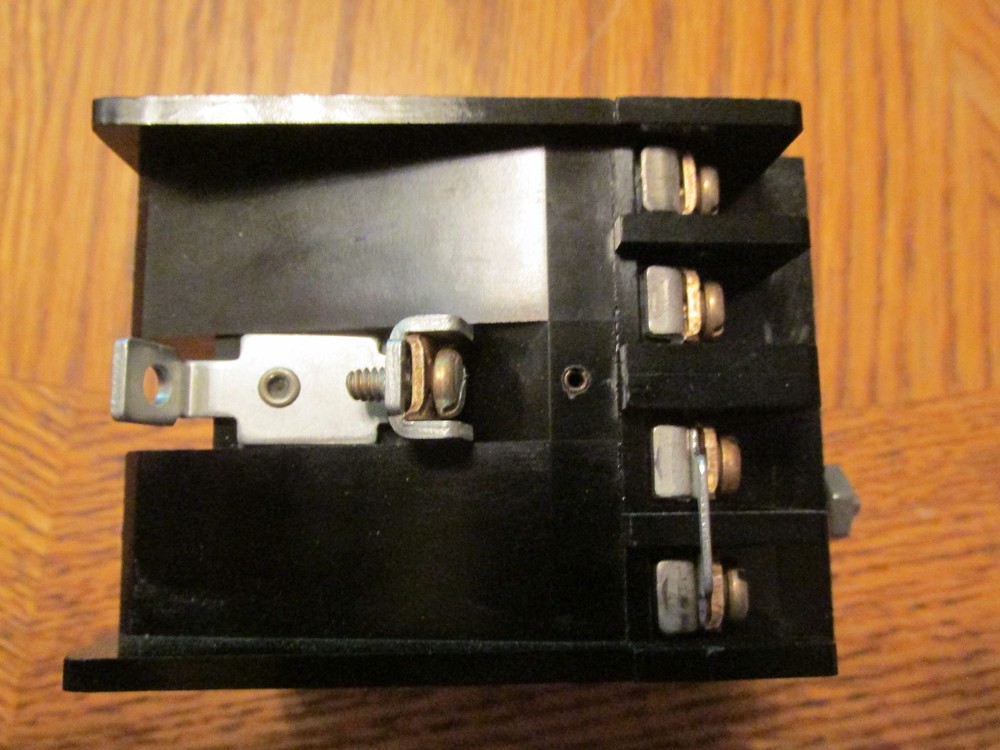 NEW NOS Micro Switch RYRAA2 On Delay Timer Industrial Control Relay 102-132V