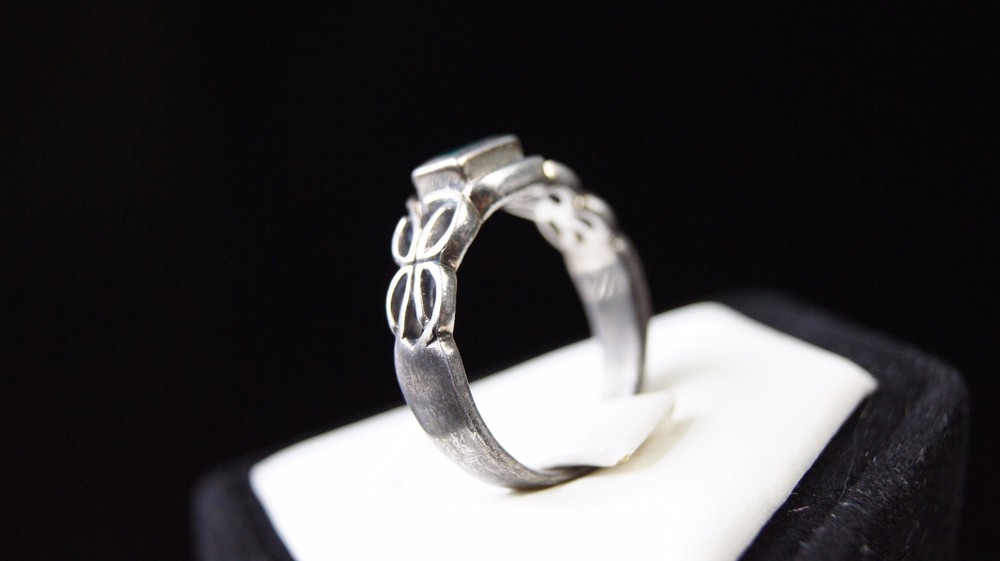 Sterling Silver 925 Handcrafted Dark Green Stone Ring Size 7