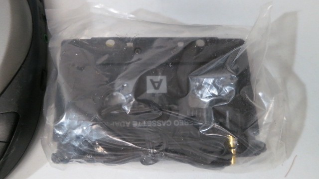 Kenwood DPC-382 Potable CD Player with Accessories