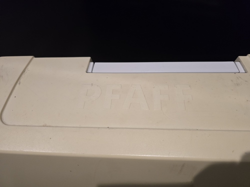 Pfaff quilt expression 4.0 sewing machine