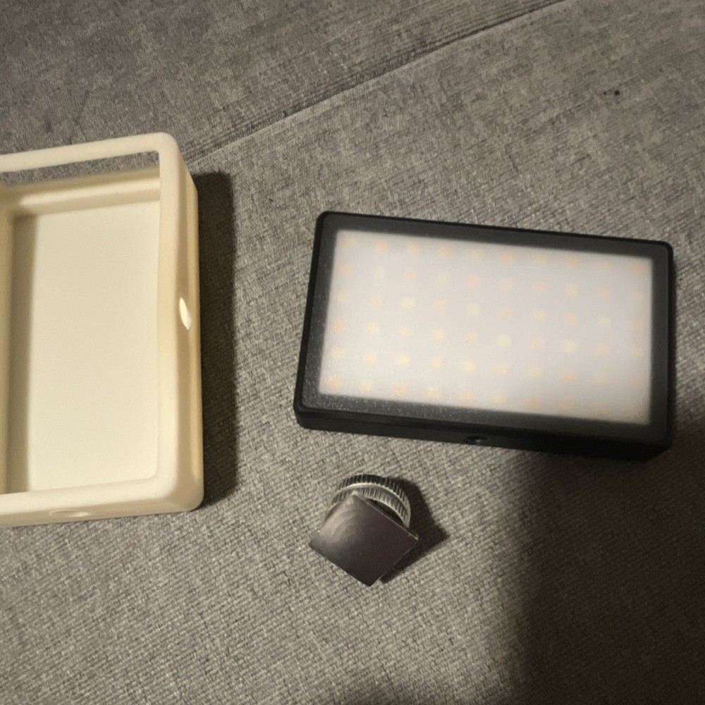 Lume Cube Portable LED Camera Light LC-PANELMINI1 w/ Mount & Diffuser
