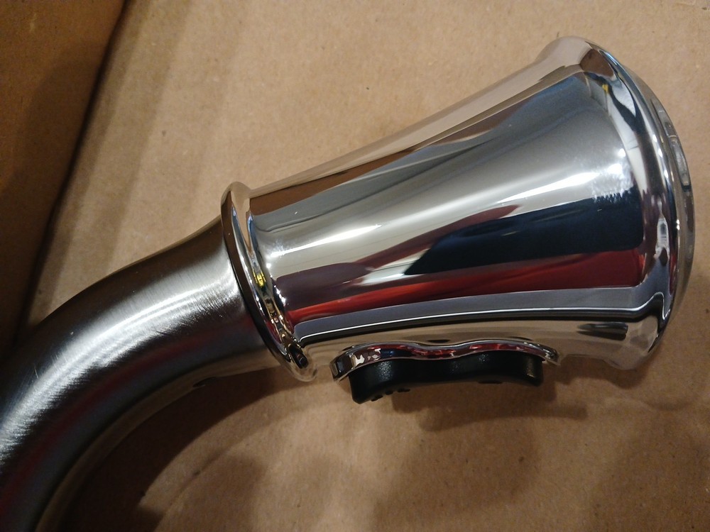 DELTA Bar/Prep Faucet Pull-Down artic stailnless 9997-AR-DST Chrome Pullout