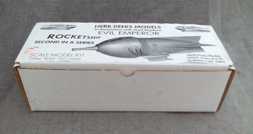 VTG 1985 HERB DEEKS MODELS FLASH GORDON EVIL EMPEROR ROCKET KIT MISSING 1 PART